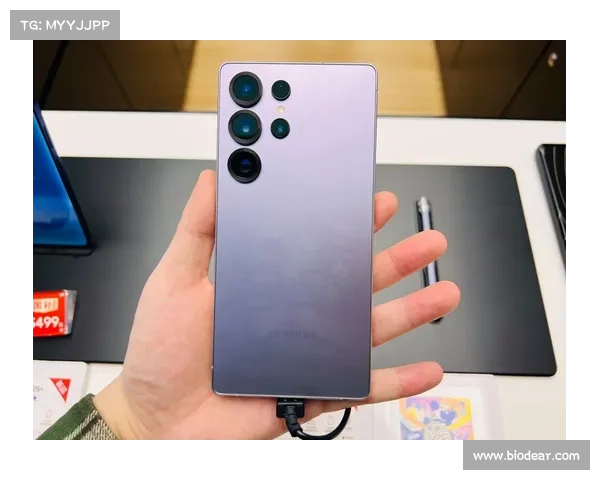 三星Z Fold7_Flip7评测:折叠屏也有Ultra体验了,要火? 三星Z Fold7_Flip7评测:折叠屏也有Ultra体验了,要火?